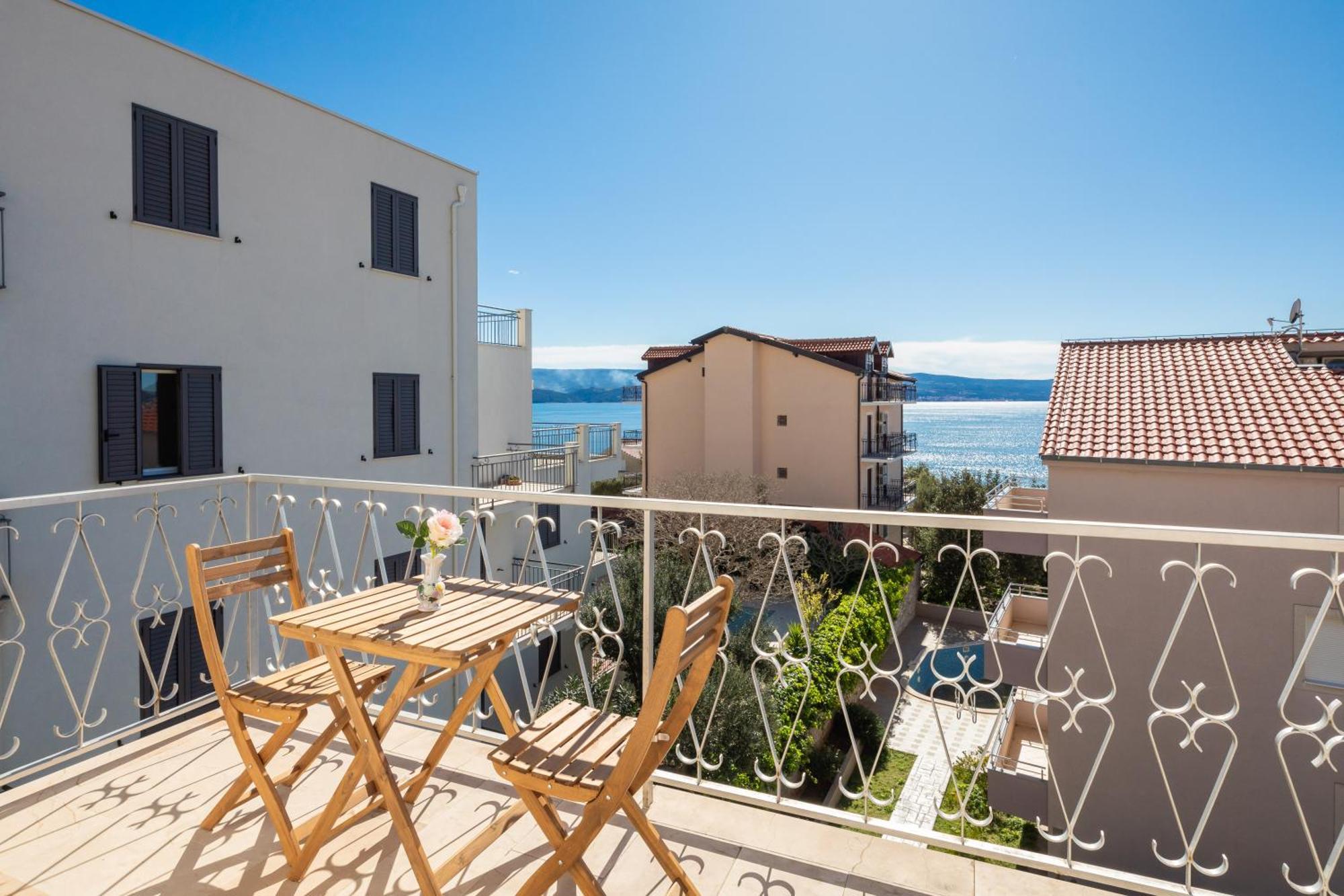 Sunshine Suites Omiš Exteriér fotografie