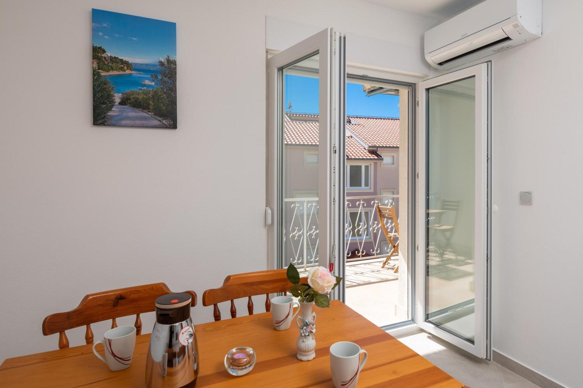 Sunshine Suites Omiš Exteriér fotografie
