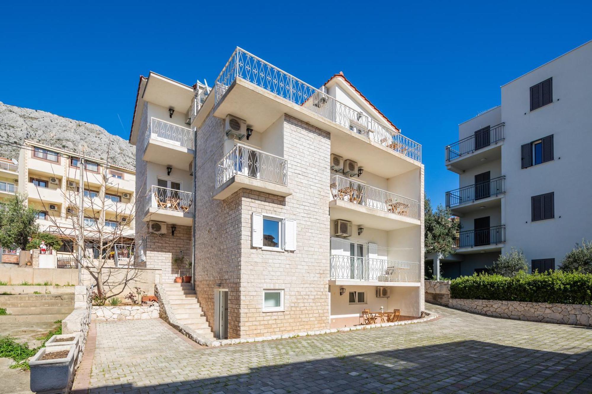 Sunshine Suites Omiš Exteriér fotografie